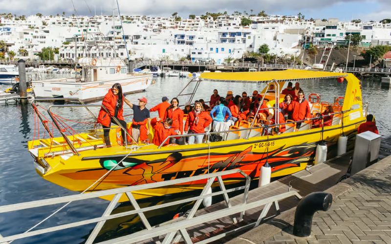 Miniatura barco día