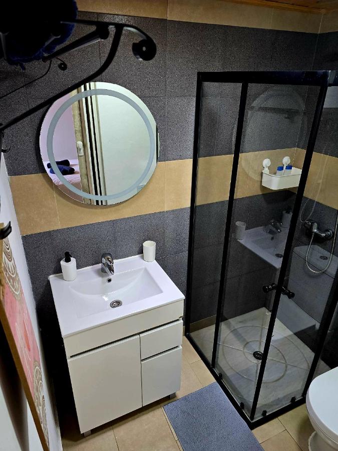 Zona de comedor exterior en terraza