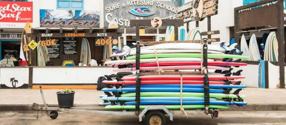 Costa Noroeste Surf & Kite School en Famara · imagen 2